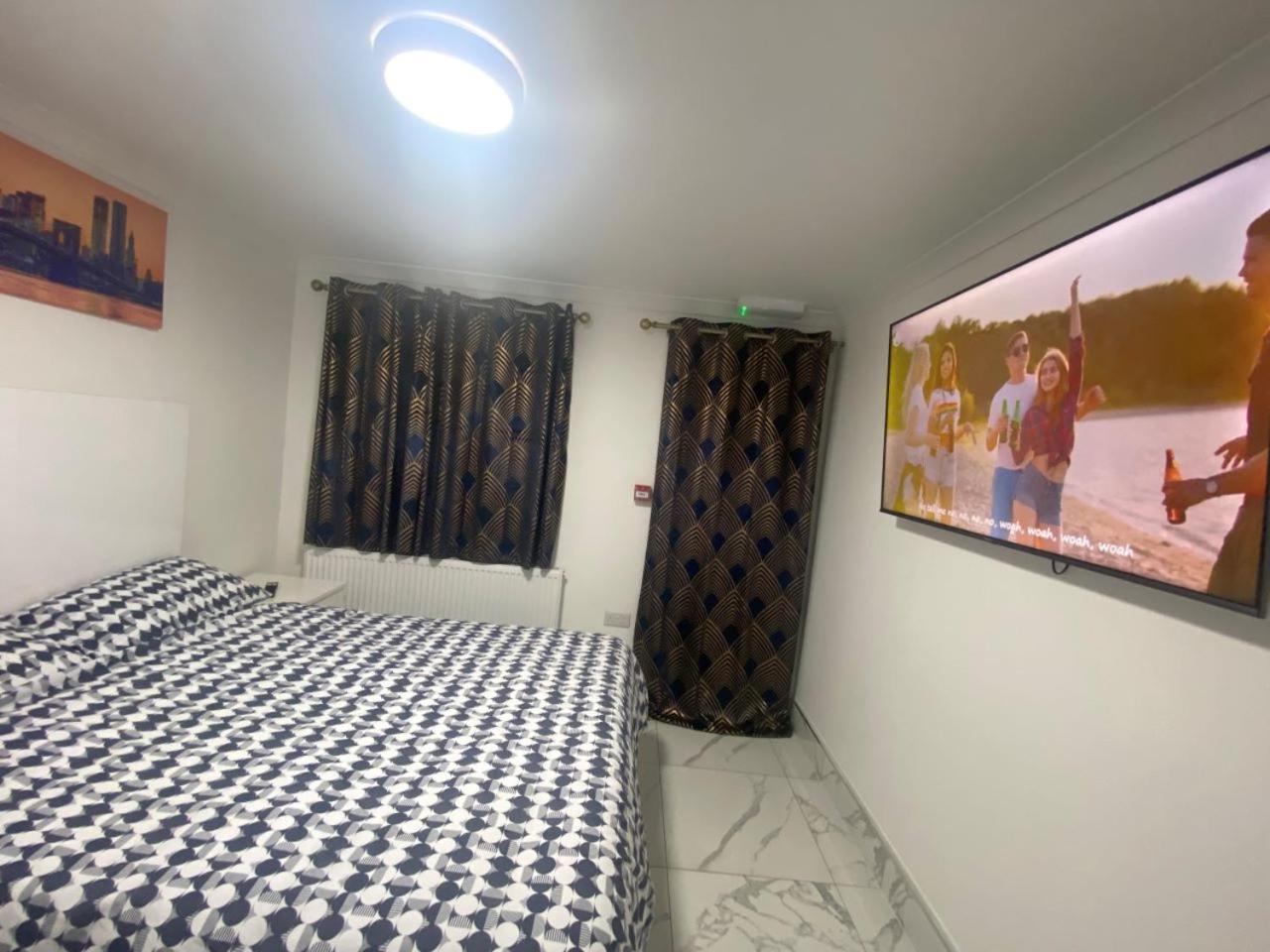The Royal Boutique Oxford Lodge By London Sleep 6 Hayes  Exterior foto